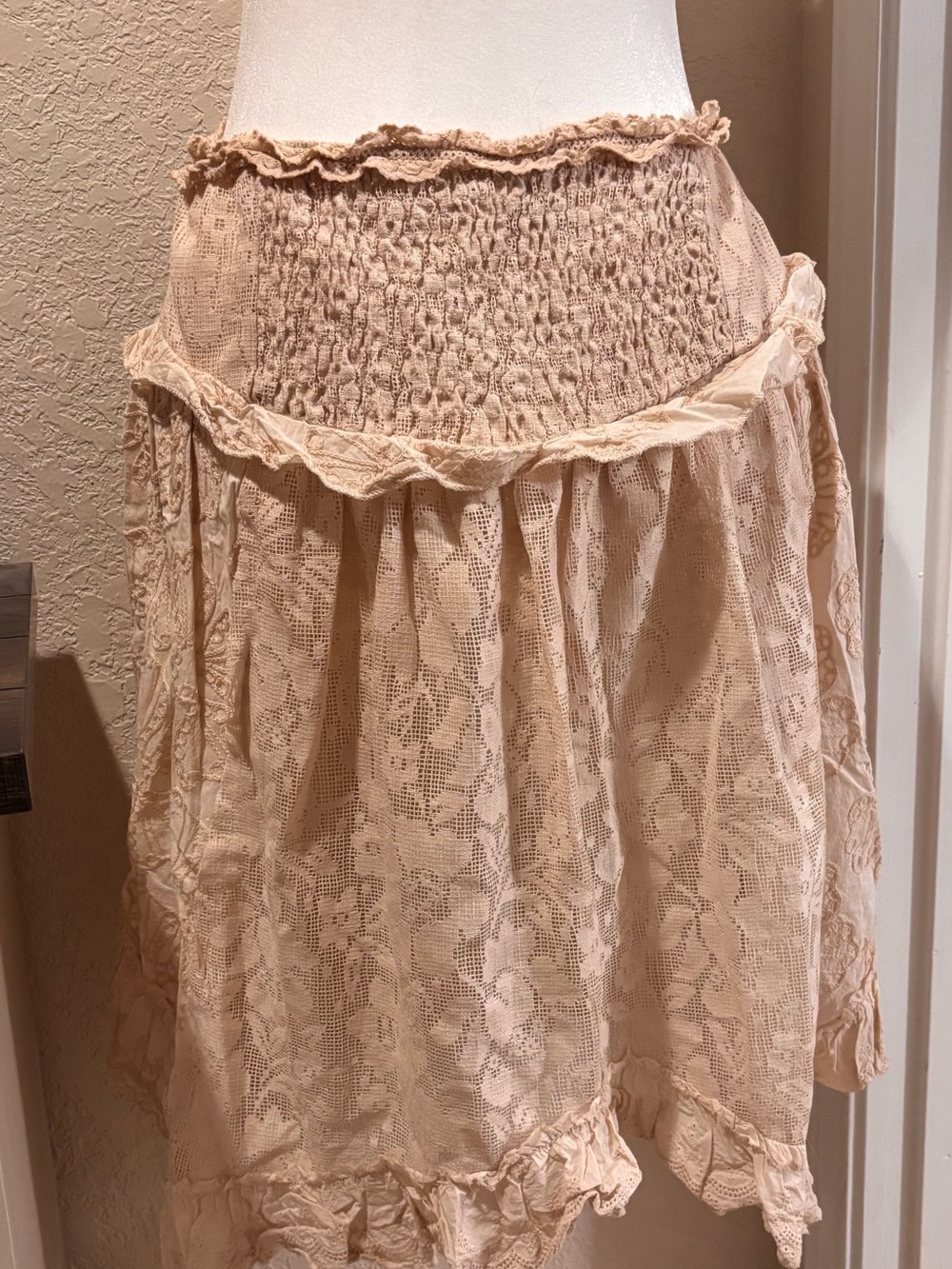 POL Neutral Lace Tiered Midi Skirt in Beige - Picture 3 of 6